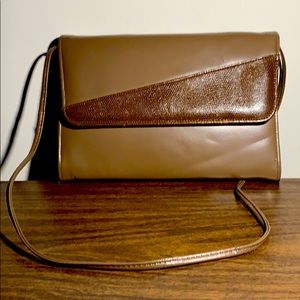 Tan Vintage Shoulder Handbag